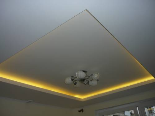 Потолок со скрытой подсветкой